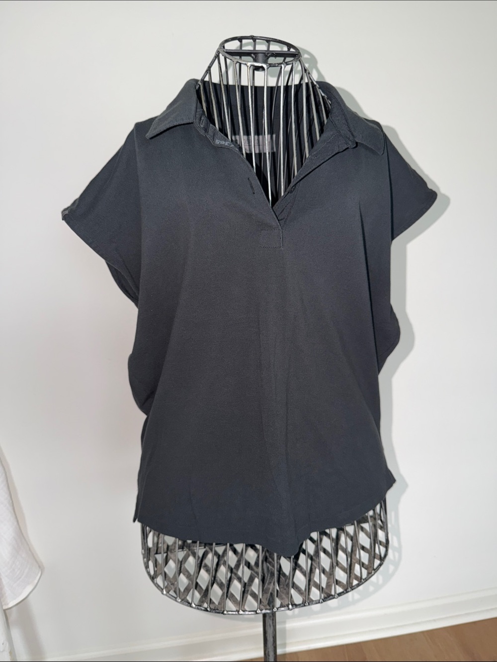 FIGSPRO- Drop Shoulder Polo Top - Picture 3 of 8
